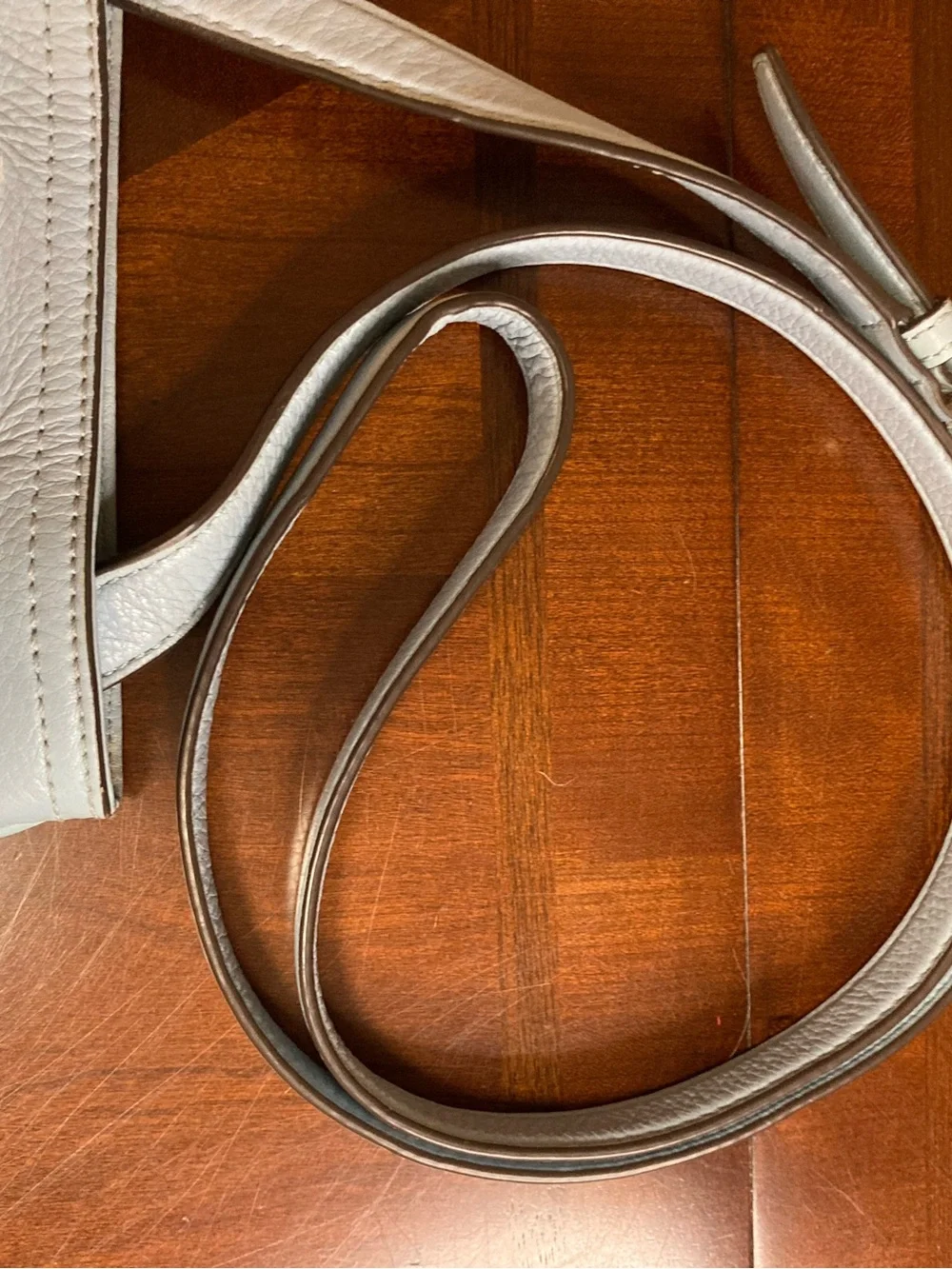 Michael Kors Moxley Zipper Pebbled Leather Crossbody VGC